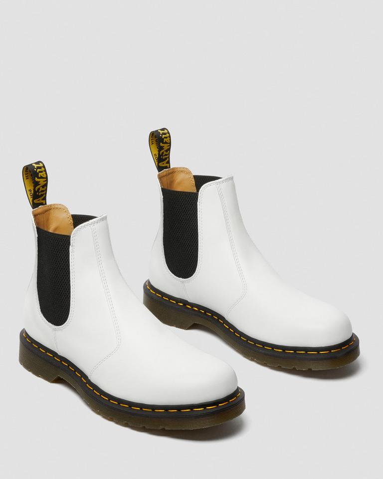 Dr Martens 2976 Yellow Stitch Smooth Leather Chelsea Støvler Dame Hvite | 26194-VYWE