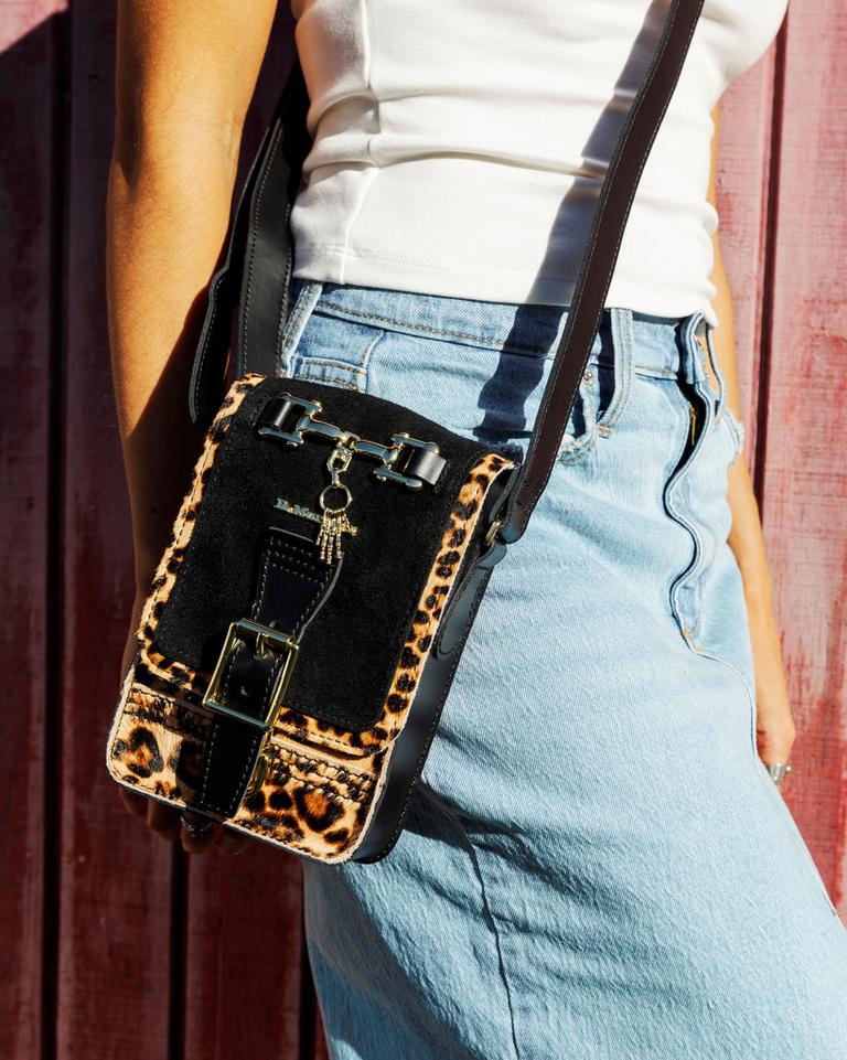 Dr Martens Hair-On Leopard Print Vertical Crossbody Veske Svarte | 38657-JNZK